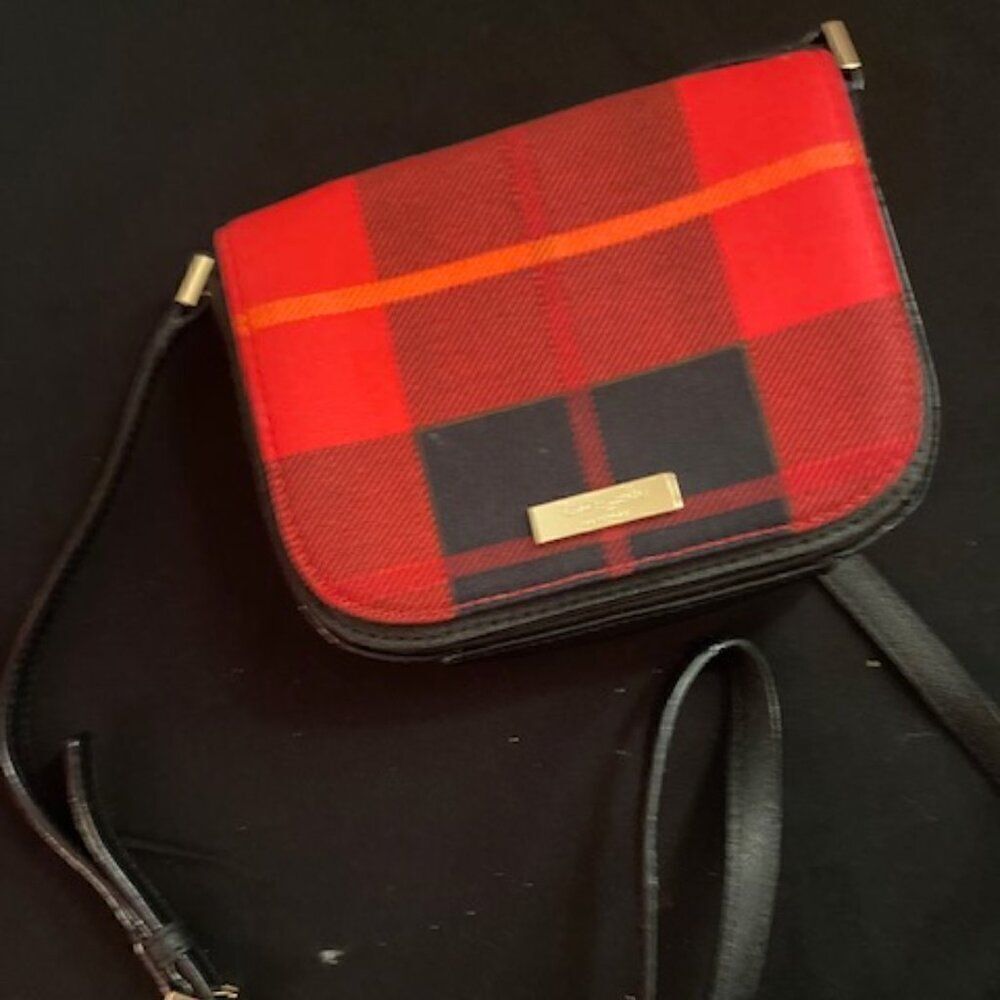 Kate Spade Newbury Lane Carsen Red/Black Plaid front crossbody bag